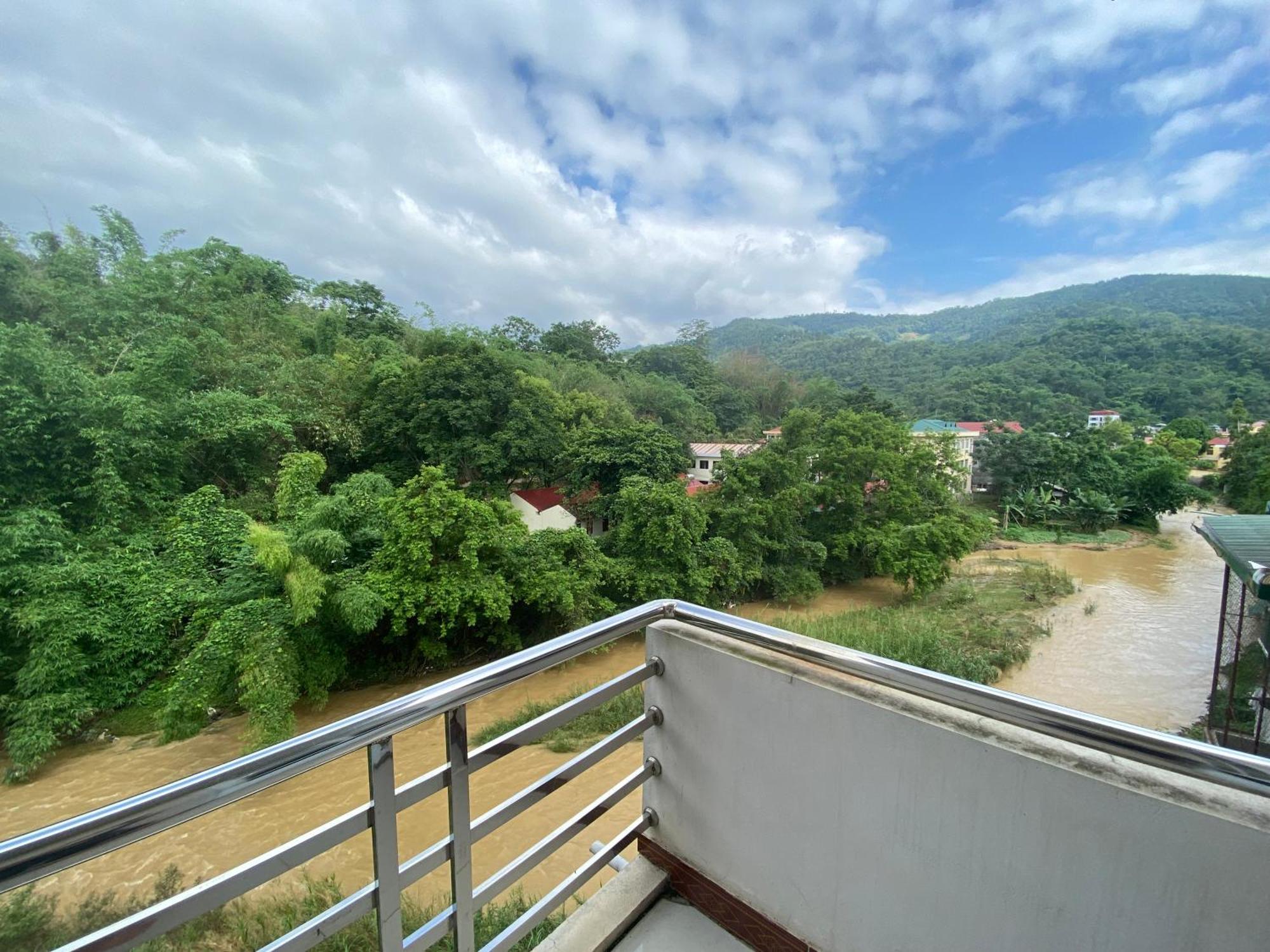 Viet Hoang Hotel Bao Lac Buitenkant foto